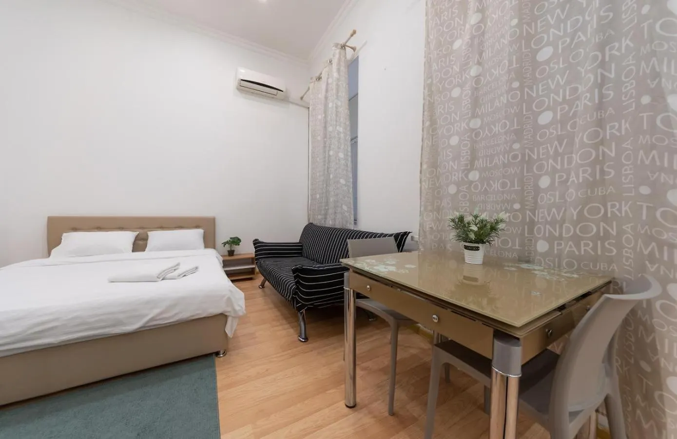 Kievaccommodation In The Center 24H Self Check-In Apartment